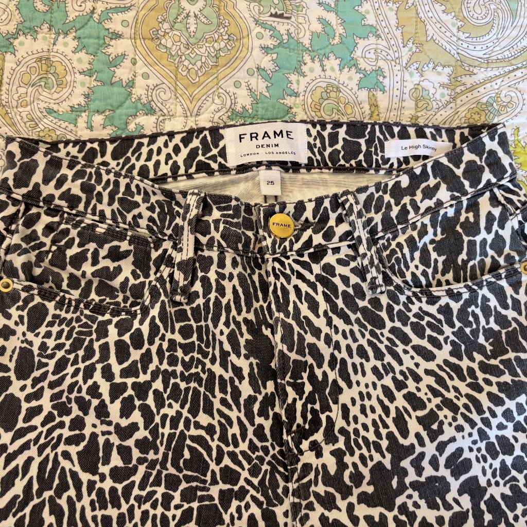 Frame Lehigh Skinny, Black And White Print Jeans Size 25r